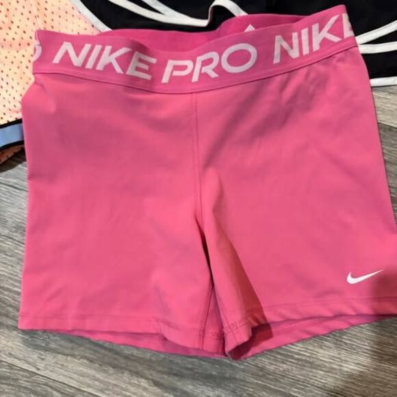 3 Nike Pro Dri Fit- Women’s Shorts Size Medium/Large - Picture 3 of 6